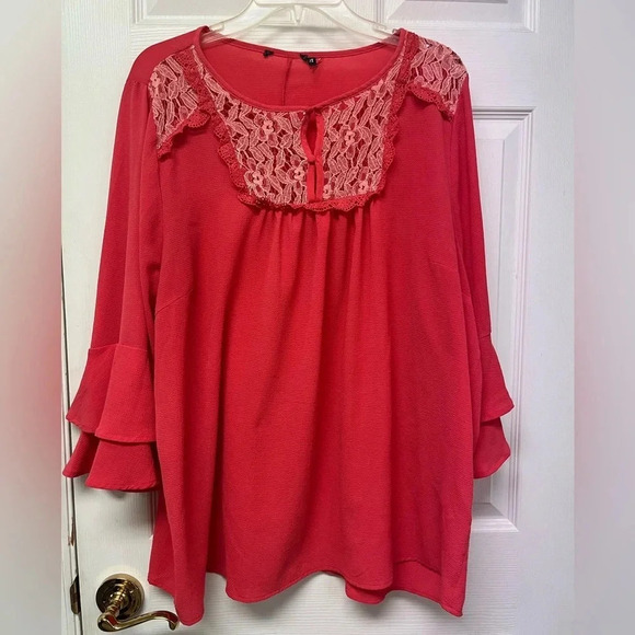 Tops - Lightweight shirt with lace trim, 3/4 sleeves with ruffles, XL
